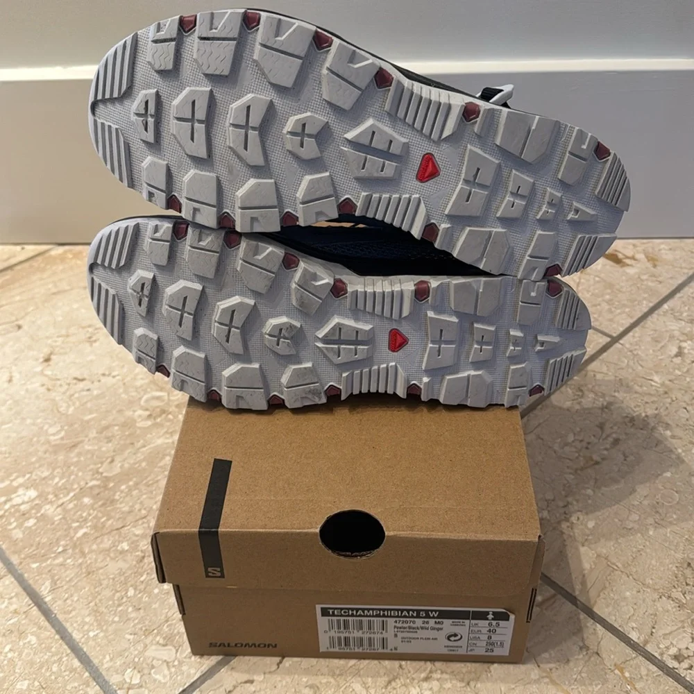 Salomon Gray and Black Athletic Shoes for Trail Running - Picture 13 of 13